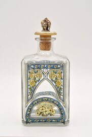 Флакон под одеколон «Белые цветы». Санкт-Петербург. 1899 – 1900 годы.